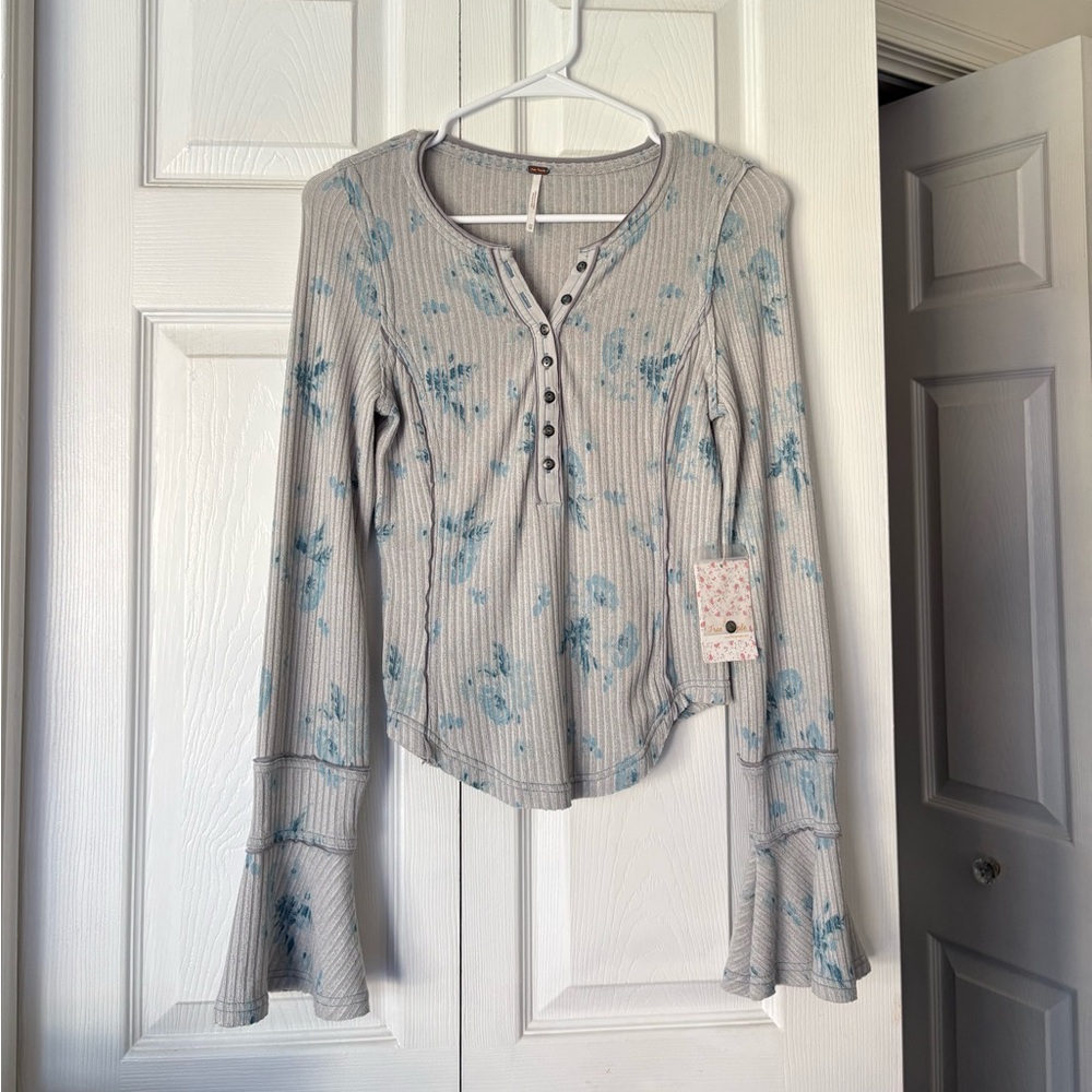 NWT Free People Layer Me Henley Bell Sleeve Top Size XS
